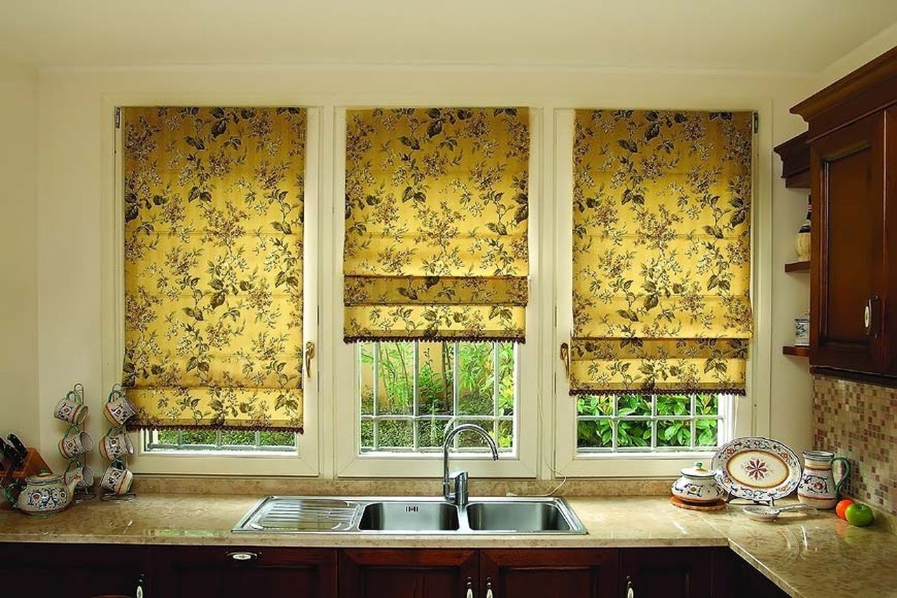 Потрясающий фотокаталог бесподобных идей стильного оформления окна на современной кухне