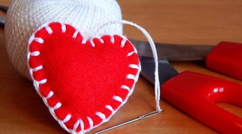 Подари мне сердце: сувениры и подарки в виде сердец