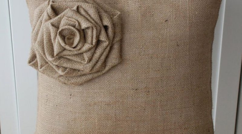 Цветок из мешковины своими руками — стильное решение для украшения интерьера
