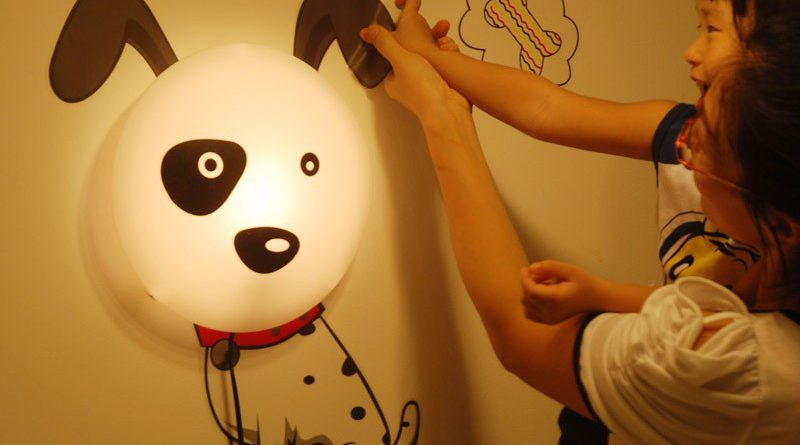 Освещение для детской комнаты: советы по организации