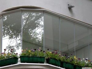 Виды устройства балкона в домах в фото