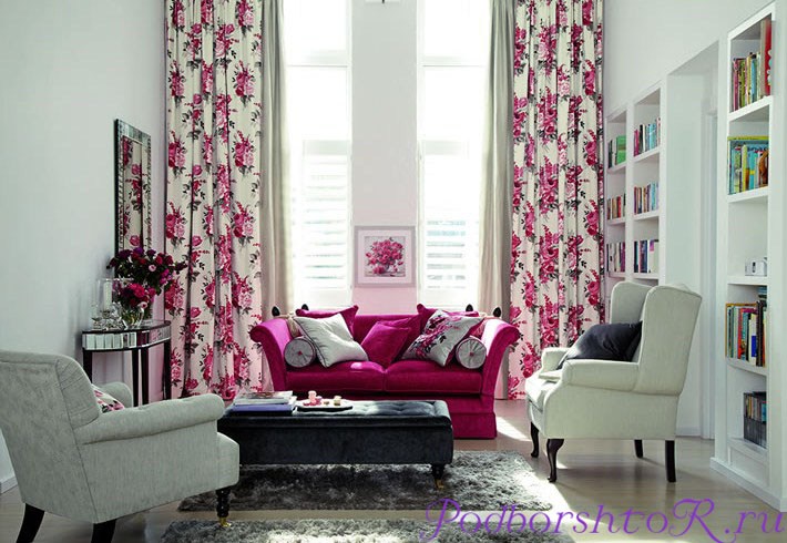 Советы профессионалов: украшаем квартиру при помощи штор с цветочным принтом в фото