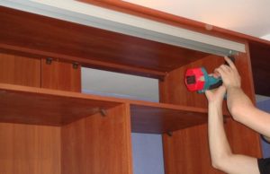 Как сделать шкаф на лоджии и балконе в фото