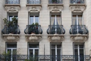 Изготовление французских балконов в фото