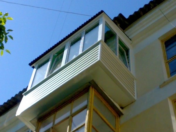 Как сделать балкон с выносом: вынос, который увеличивает площадь жилья в фото