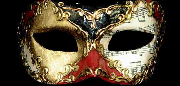 Венецианские маски на стену в фото