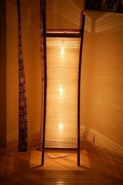 Оригинальная напольная лампа своими руками в фото
