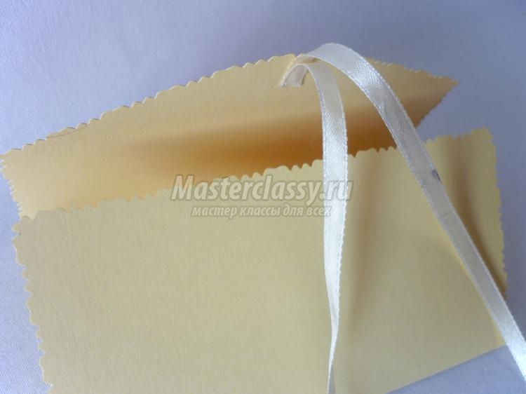 Конверт из бумаги своими руками на День рождения без ножниц и клея в фото
