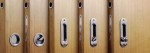 Раздвижные решетки на двери гармошка : лучшие фурнитура для стеклянных дверей (замки, ручки, раздвижная система, механизм, ролики и направляющие) в фото