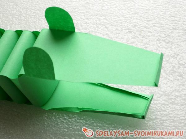 Поделка крокодил из бумаги: схема оригами для детей в фото