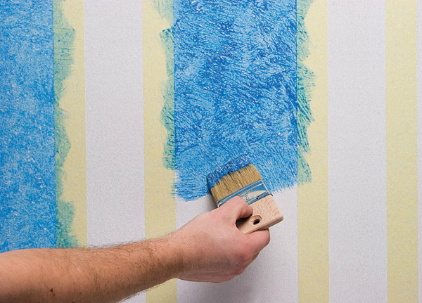 Как проводится покраска обоев под покраску своими руками в фото