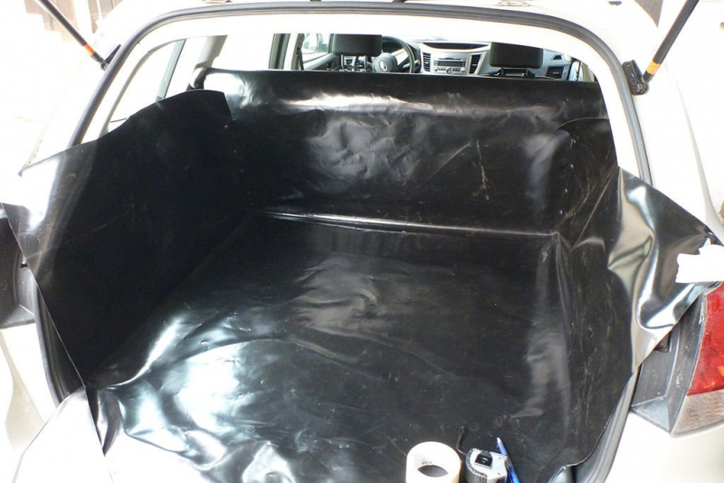 Брезентовое покрытие для багажника автомобиля в фото