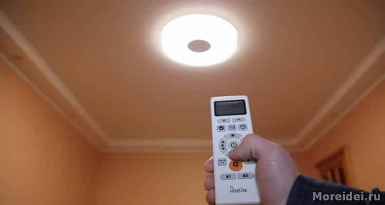 Многофункциональный светодиодный LED светильник Intelite в фото