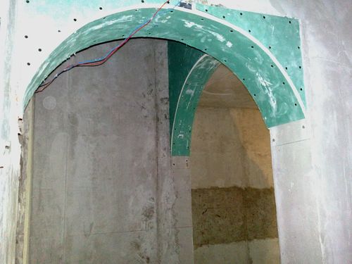 Украшаем интерьер — арка в коридоре в фото