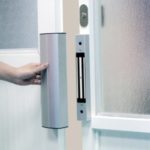 Магнитный замок на дверь — правила выбора врезного замка для межкомнатной двери в фото