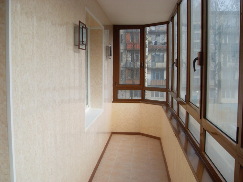 Как зашить балкон: монтаж каркаса и обшивка сайдингом или пластиком в фото