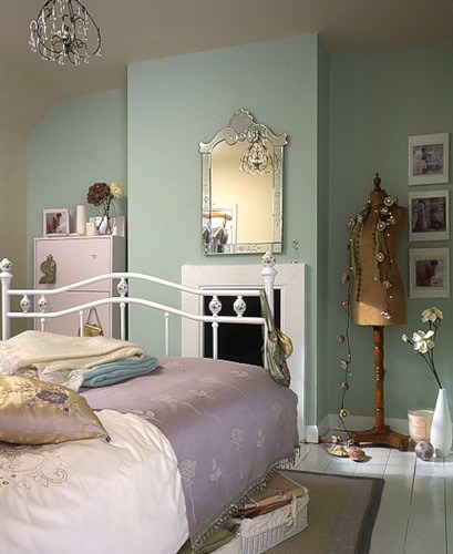 Интерьер спальни в стиле винтаж в фото