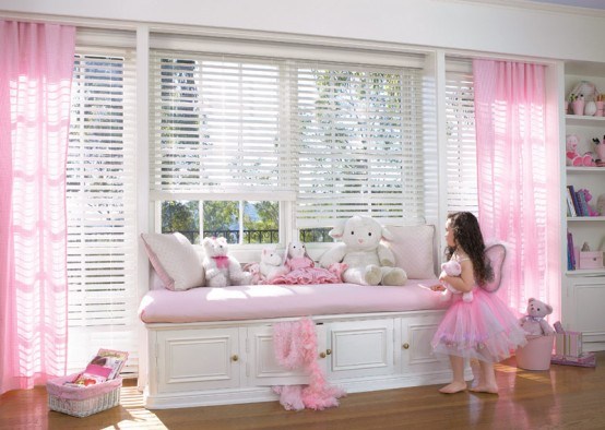 Сквозь «розовые очки» —  детская комната для девочки в фото