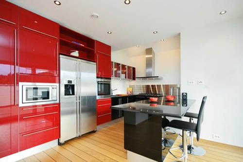 Черные и красные кухни в фото