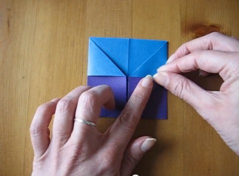 Подставка-оригами для яйца из бумаги своими руками в фото