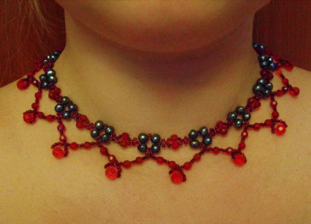 Схема плетения из бисера ожерелья «Rojo» в фото