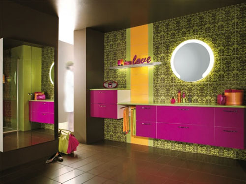 Неоновые цвета в интерьере ванной комнаты в фото