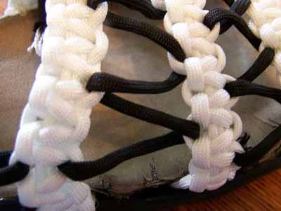 Обувь hand-made. Сандали из паракорда в фото