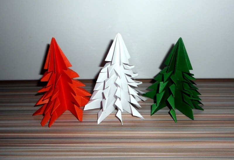 Елка из бумаги оригами в фото
