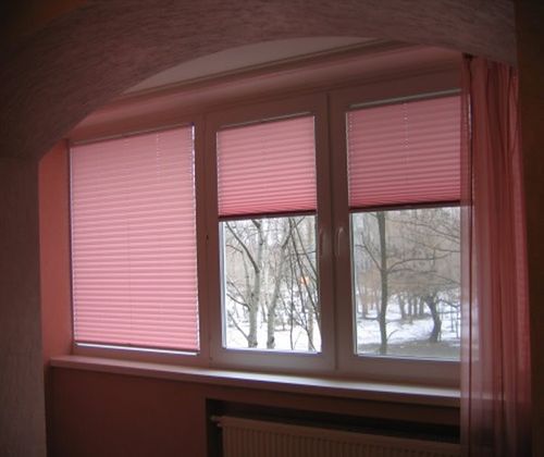 Создать красивые шторы плиссе в доме в фото