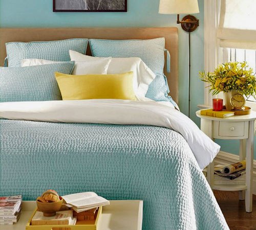 Топ 9 — самые красивые спальни в голубом цвете в фото