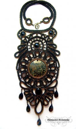 Идея плетения из бисера ожерелья «Черные Глаза» от  Натальи Золотовой в фото