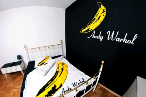 Мужская спальня в стиле Энди Уорхола в фото