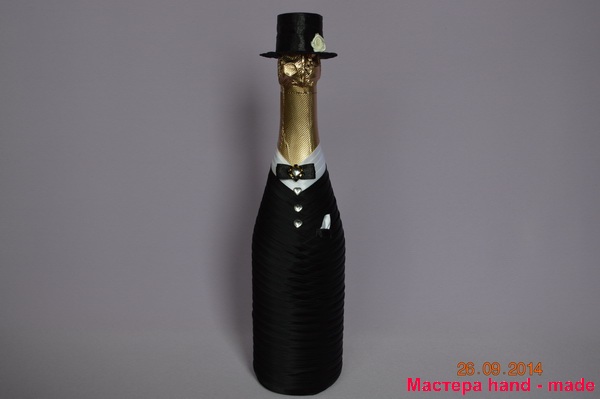 Одежда для шампанского на свадьбу своими руками из лент в фото
