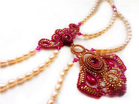 Идея плетения из бисера ожерелья «Devdasi» от Елены Bezar в фото