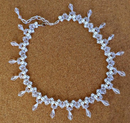 Схема плетения из бисера ожерелья «Жемчуг со льдом» в фото