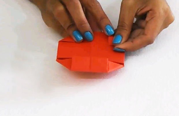 Кровать для кукол в технике оригами в фото