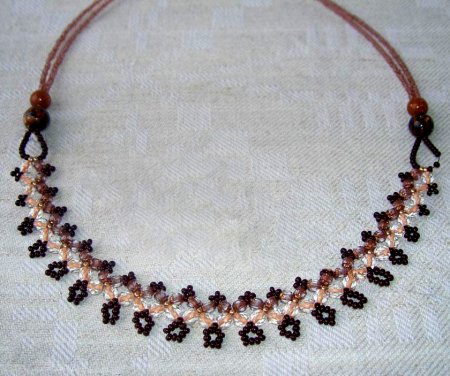 Схема плетения из бисера ожерелья «Ava» в фото