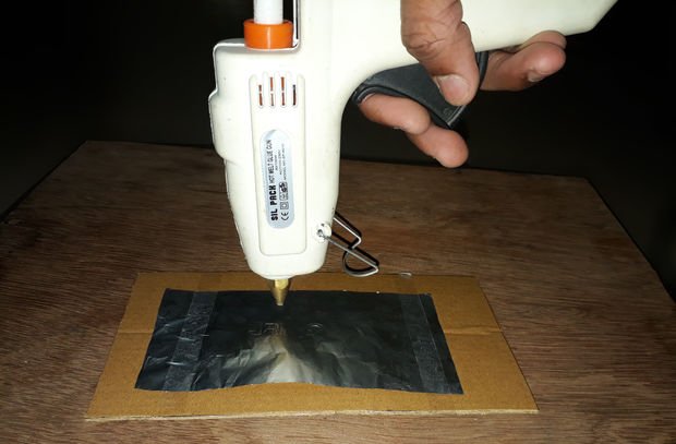 Трехмерная печать горячим клеем в фото