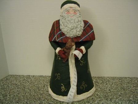 Дед Мороз в технике папье-маше в фото
