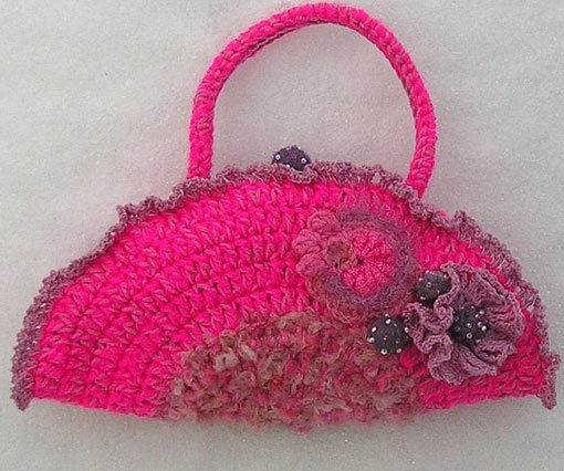 Идеи вязаных сумок крючком — новая порция вдохновения в фото