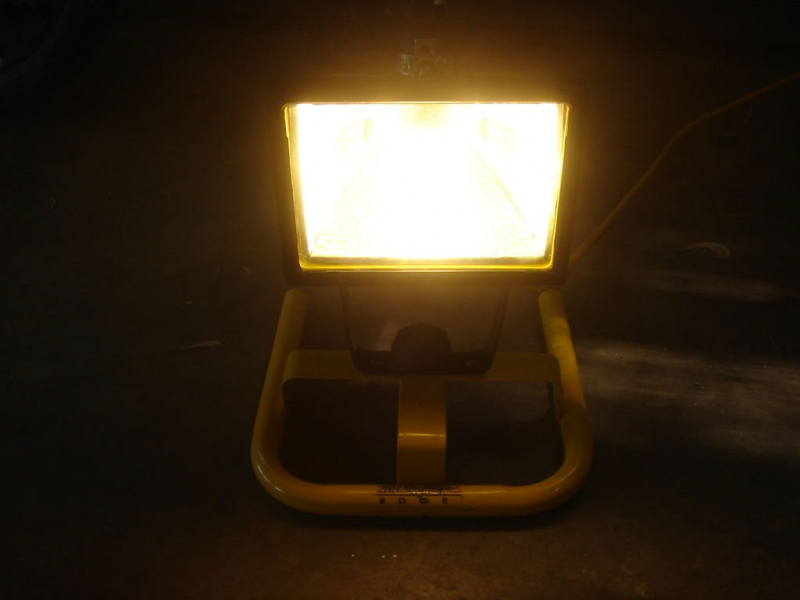 Как сделать флуоресцентную лампу в фото