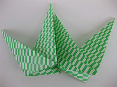 Оригами Ствол для лилии в фото