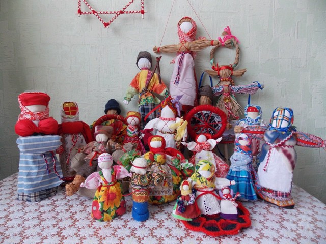 Куклы-обереги своими руками для дома: мастер-класс по изготовлению желанницы из ткани в фото