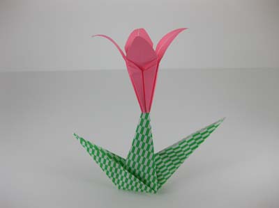 Оригами Ствол для лилии в фото