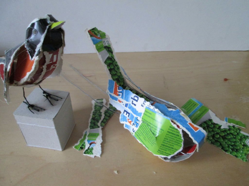 Птицы из картонных коробок своими руками в фото