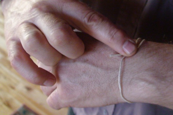 Мужской браслет своими руками из шнура с фото и видео в фото