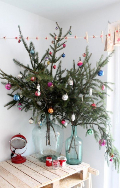 10 идей для декора новогодней елки в фото