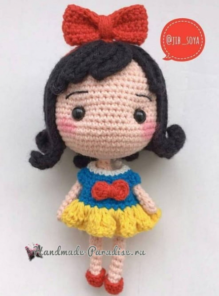 Вяжем куколку — принцессу амигуруми в фото