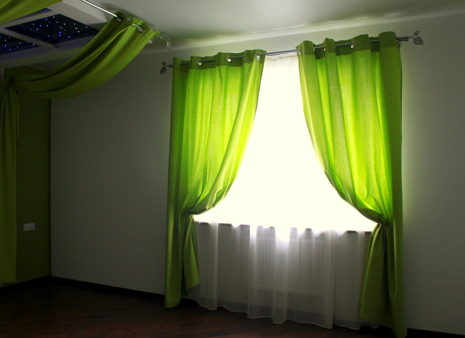 Базовые шторы: 5 типов для любой комнаты