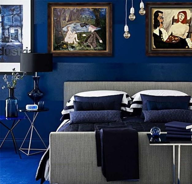 Синие обои: фото для стен, в интерьере, темный цвет, фон белый, комната с золотом, черные с цветами, серо желтые, голубые, зеленые, видео